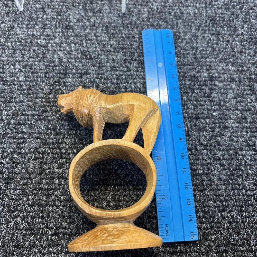 Vtg~Set of 6~Wooden Handcarved Safari Animal Napkin Rings~Handcarved in Kenya